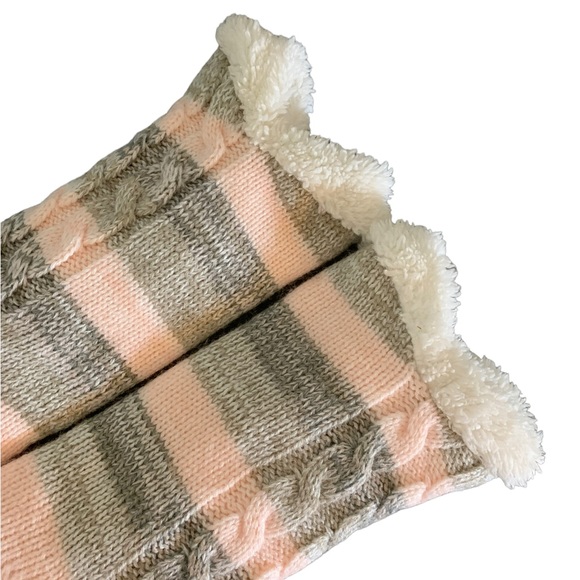 Adult Cable Knit Slipper Socks Size M - Picture 4 of 10